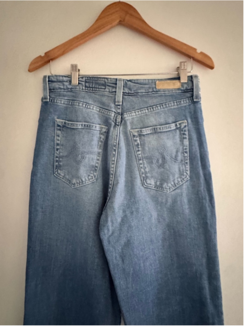 ag jeans wide leg high rise light wash cropped denim - Picture 6 of 12